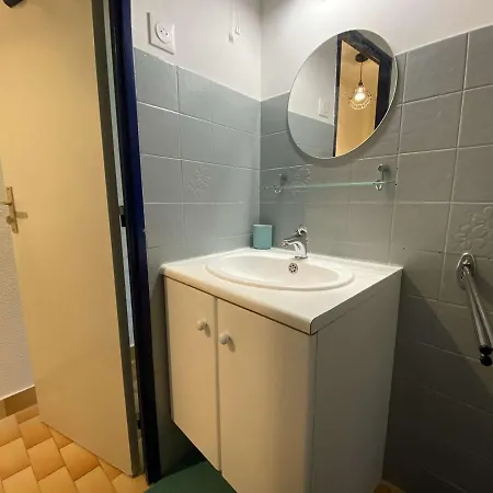 Appartement Climatise, A 2 Pas, 4 Couchages, Parking Prive - Fr-1-250-193 Le Grau-du-Roi